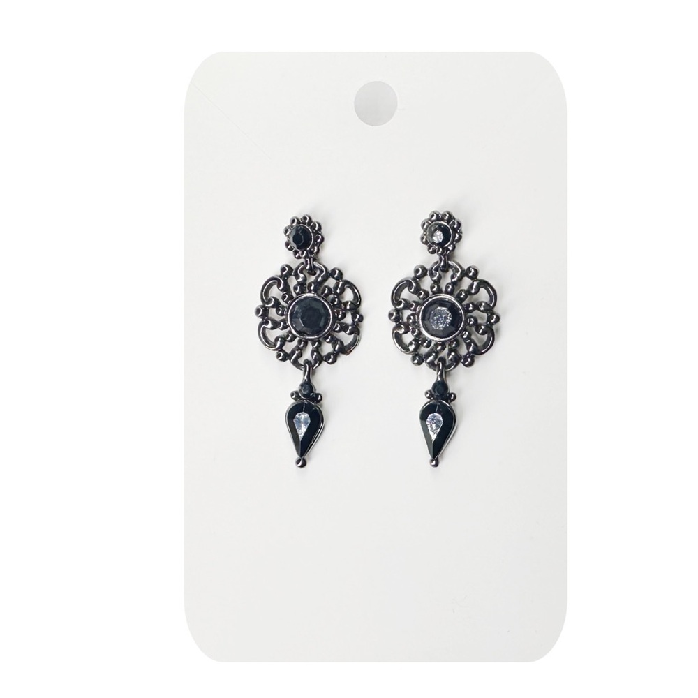 5/$25 😻 Black Filigree Earrings